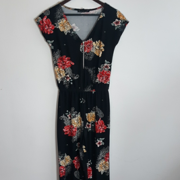 Derek Heart Jumpsuit One Piece - Picture 3 of 6